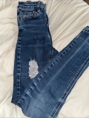 Dark Blue Ripped Skinny Jeans